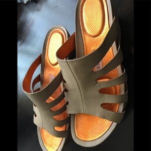 TSUBO  NUDE. PLATFORM SANDALS 39.5